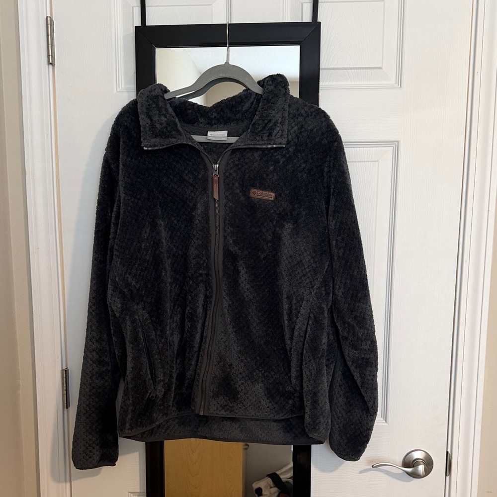 Columbia Black Fleece Puffer Jacket